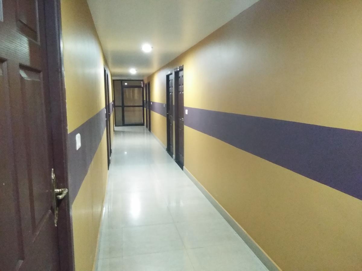 A.R.Residency Hotel Kunnamangalam Exterior foto
